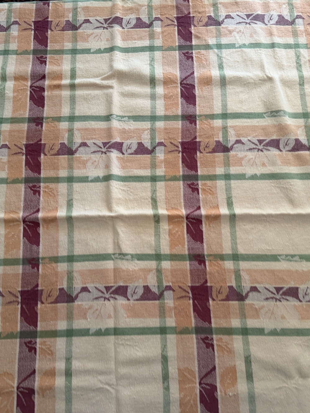 Vintage Plaid Leaf 🍁 Cotton Tablecloth in Fall Colors 46x44